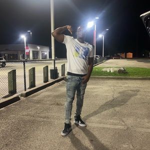 Meet your Posher, Devin